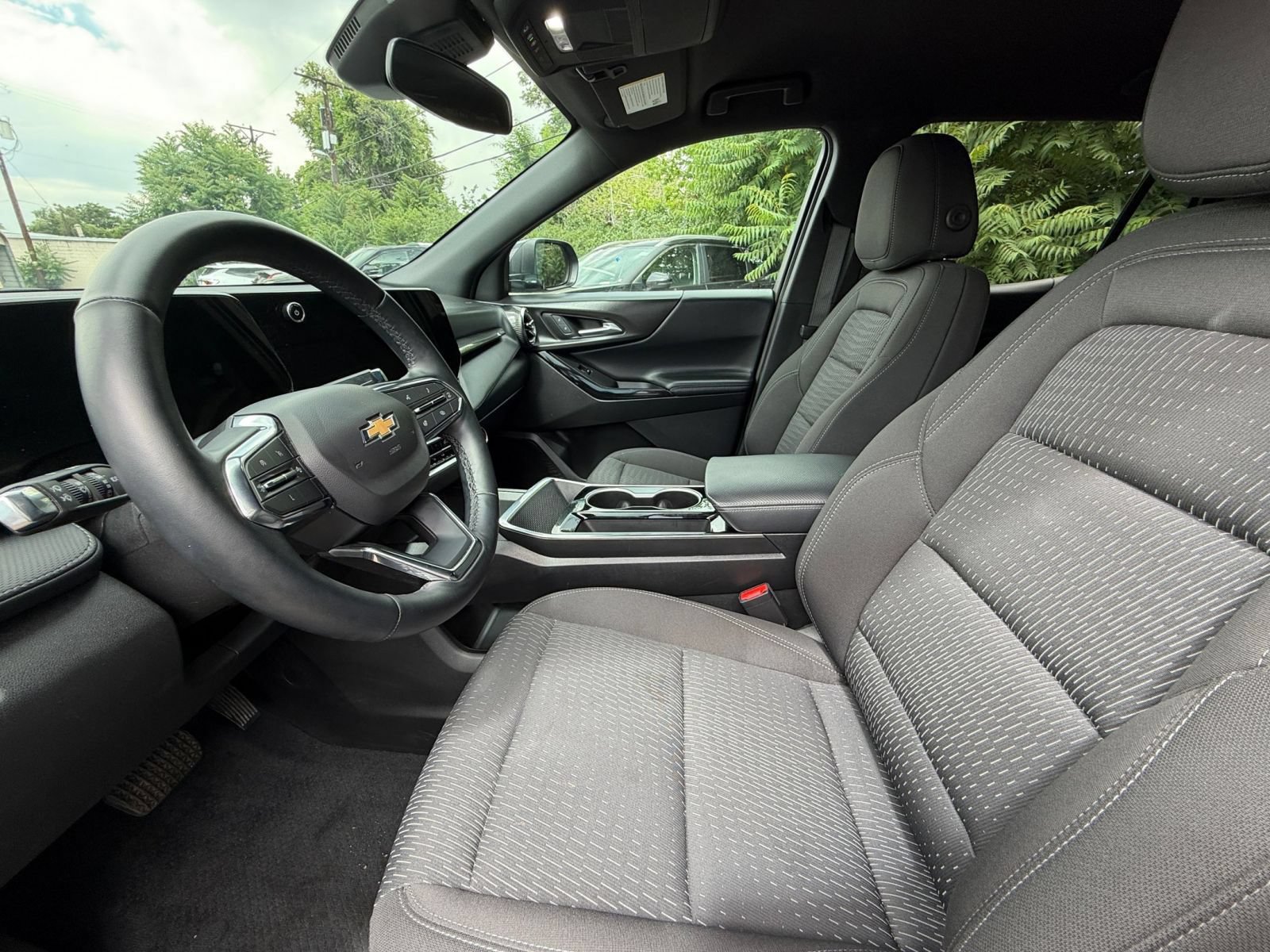 Thumbnail: 2025 Chevrolet Equinox - 21