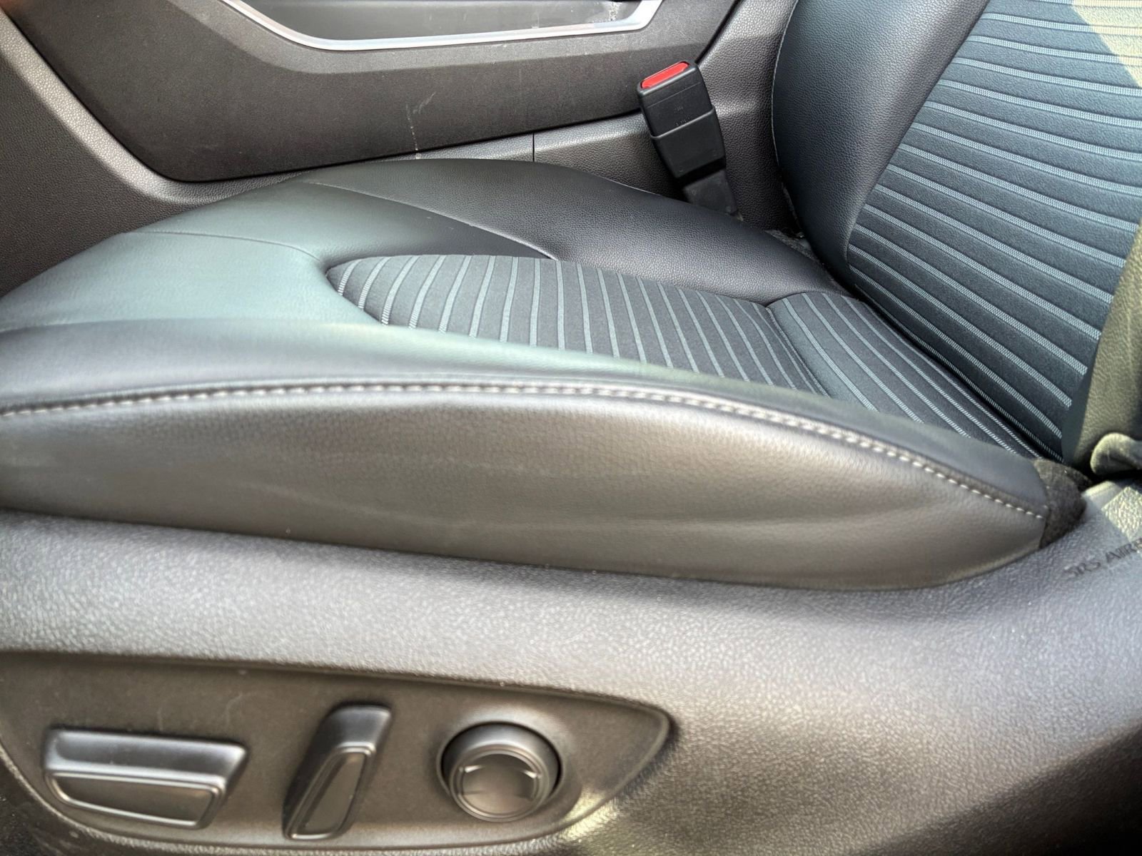 Thumbnail: 2025 Toyota Highlander - 23