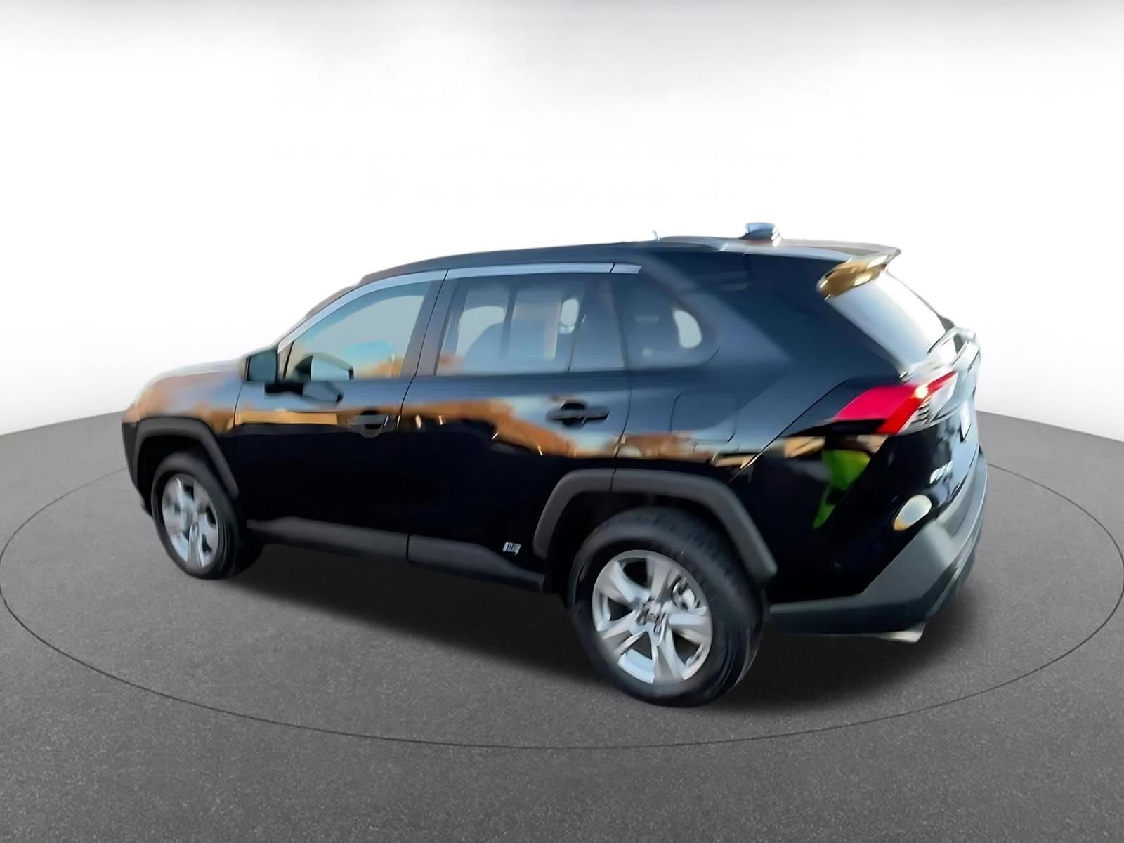 Thumbnail: 2025 Toyota RAV4 - 10