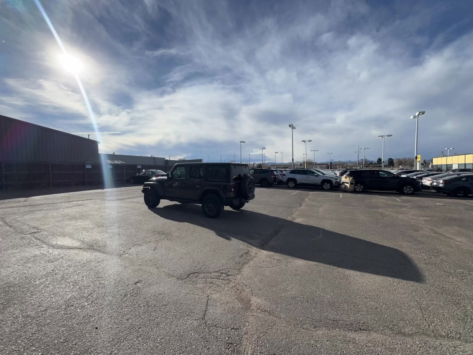 Thumbnail: 2025 Jeep Wrangler - 15