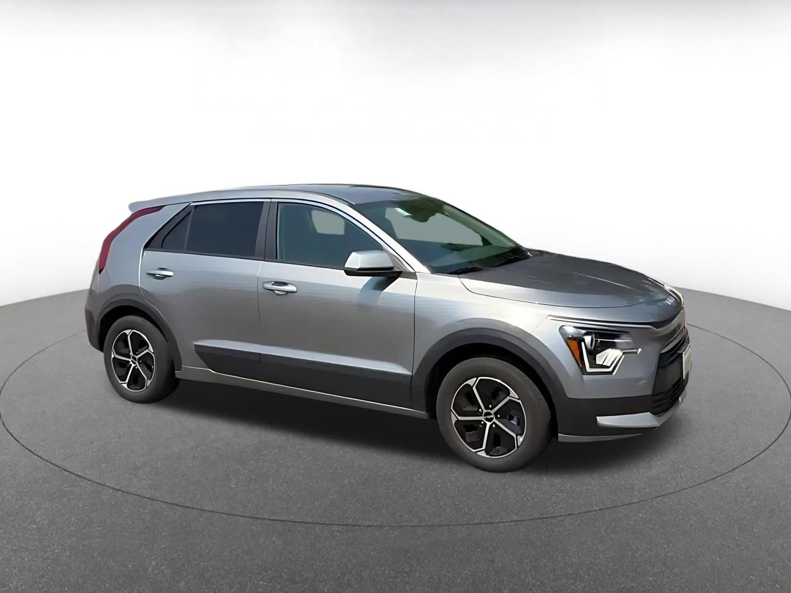 Thumbnail: 2026 Kia Niro - 2