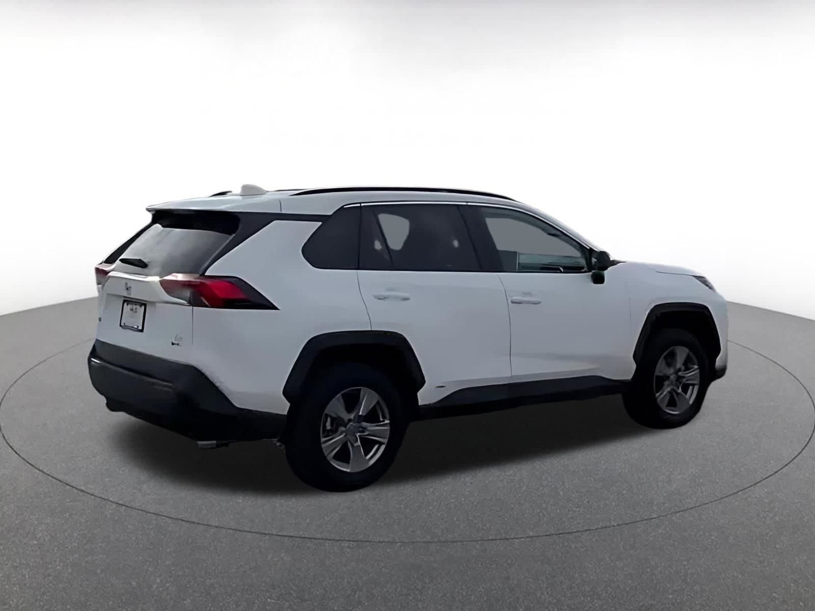 Thumbnail: 2025 Toyota RAV4 - 10