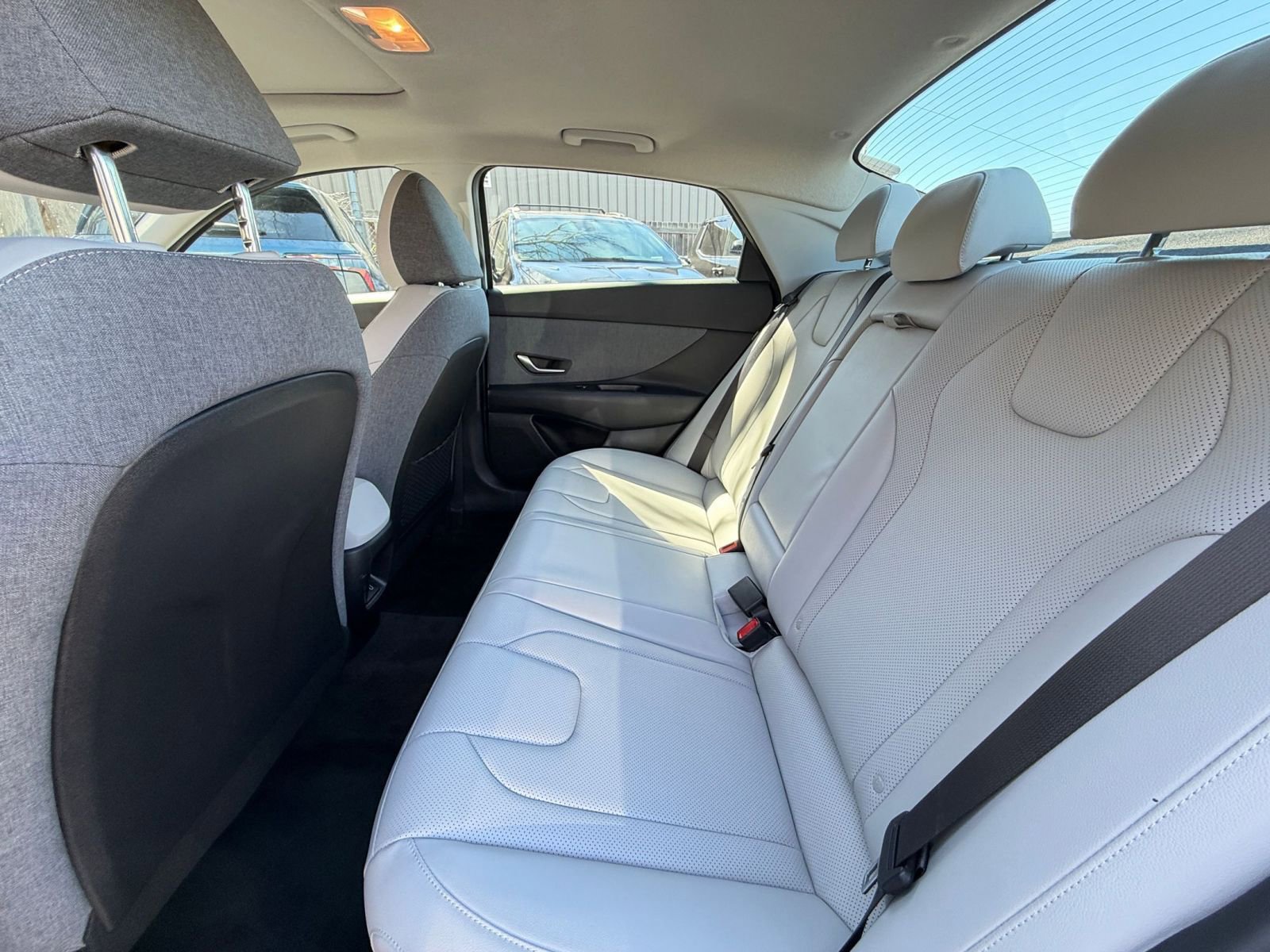 Thumbnail: 2025 Hyundai Elantra - 24