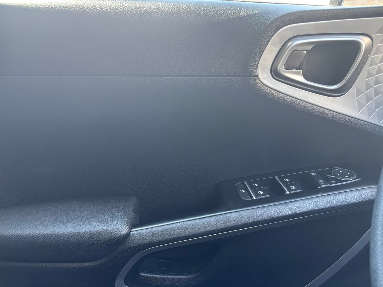 Thumbnail: 2025 Kia Soul - 18