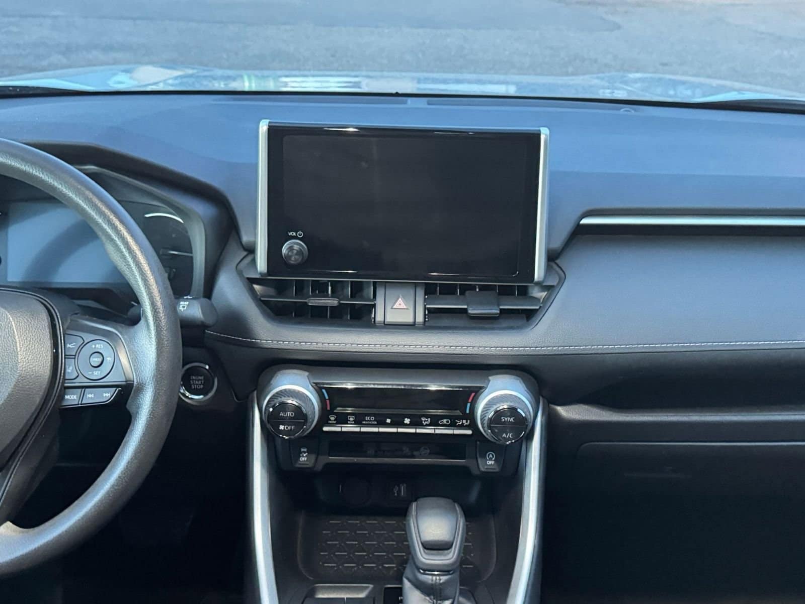 Thumbnail: 2025 Toyota RAV4 - 21