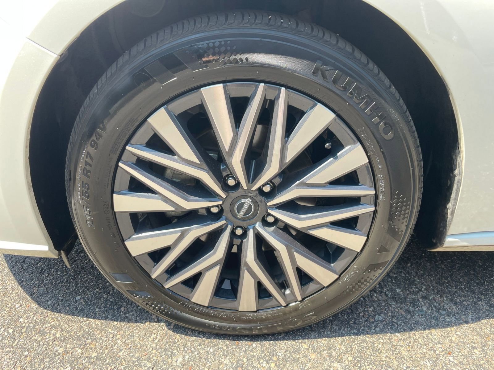 Thumbnail: 2024 Nissan Altima - 30