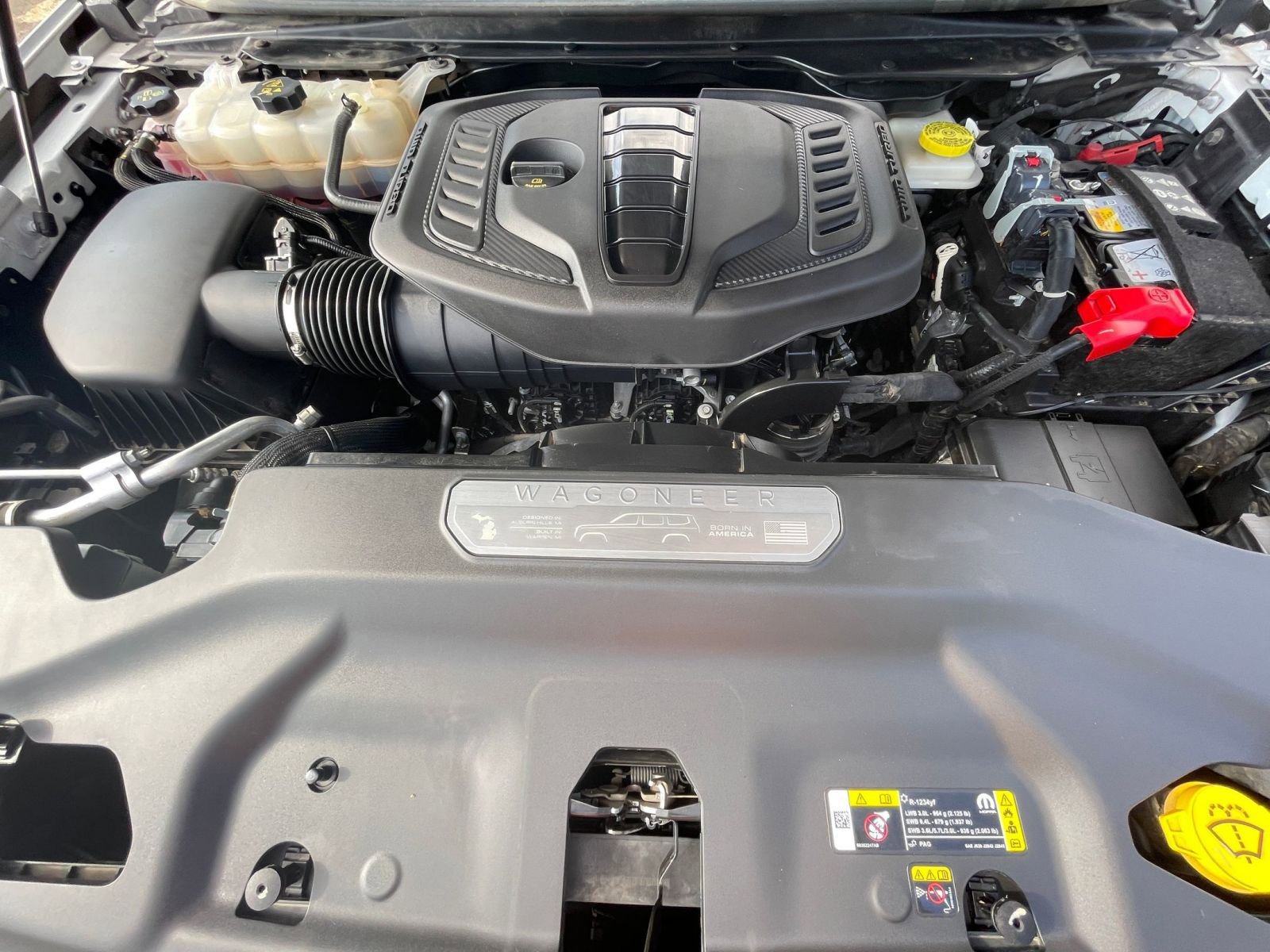 Thumbnail: 2023 Jeep Wagoneer - 33