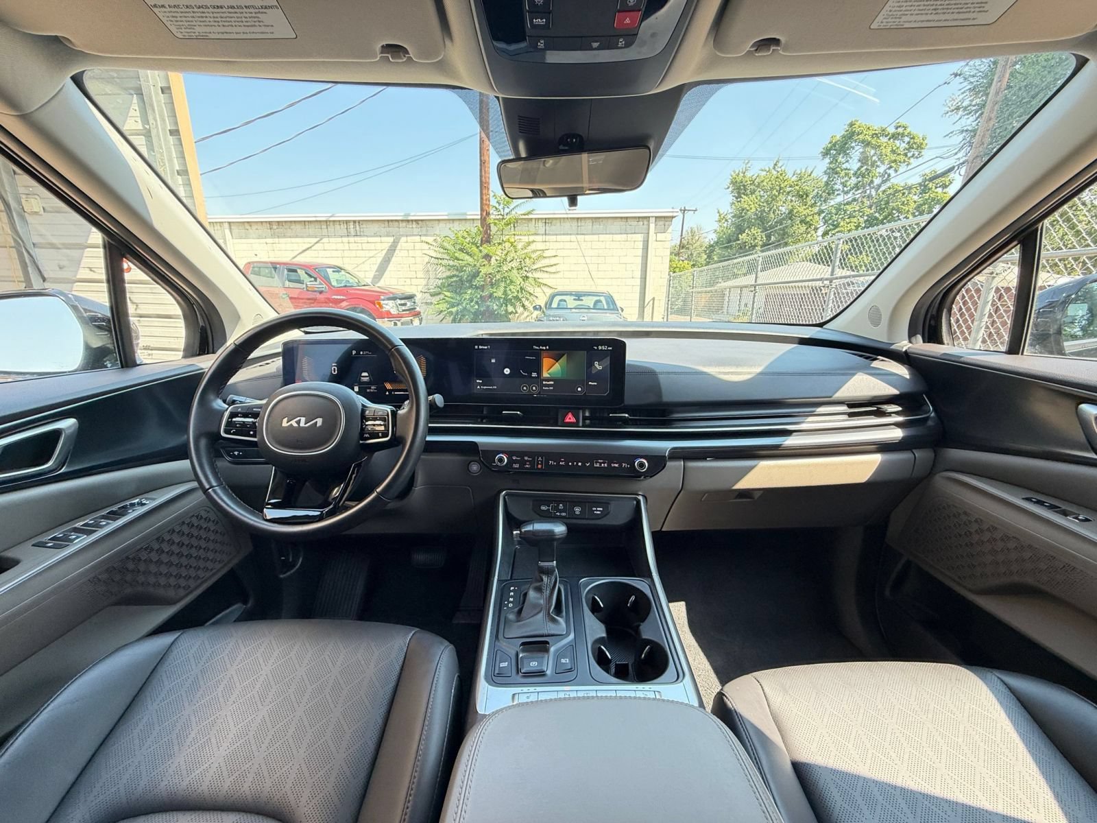 Thumbnail: 2026 Kia Carnival - 33
