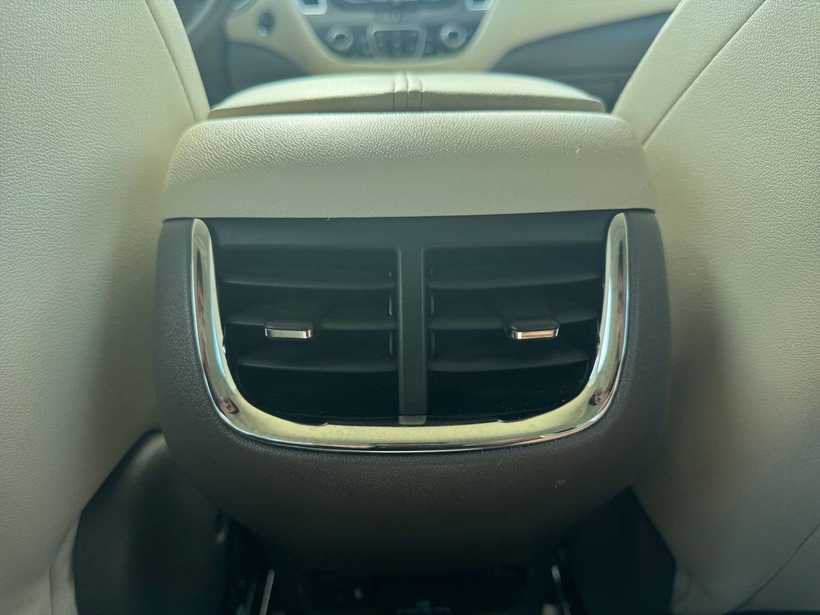 Thumbnail: 2024 Chevrolet Malibu - 24