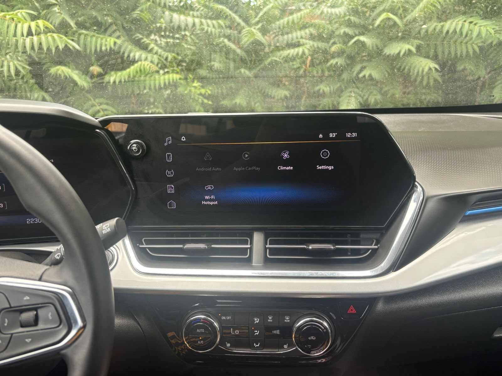 Thumbnail: 2025 Chevrolet Trax - 17