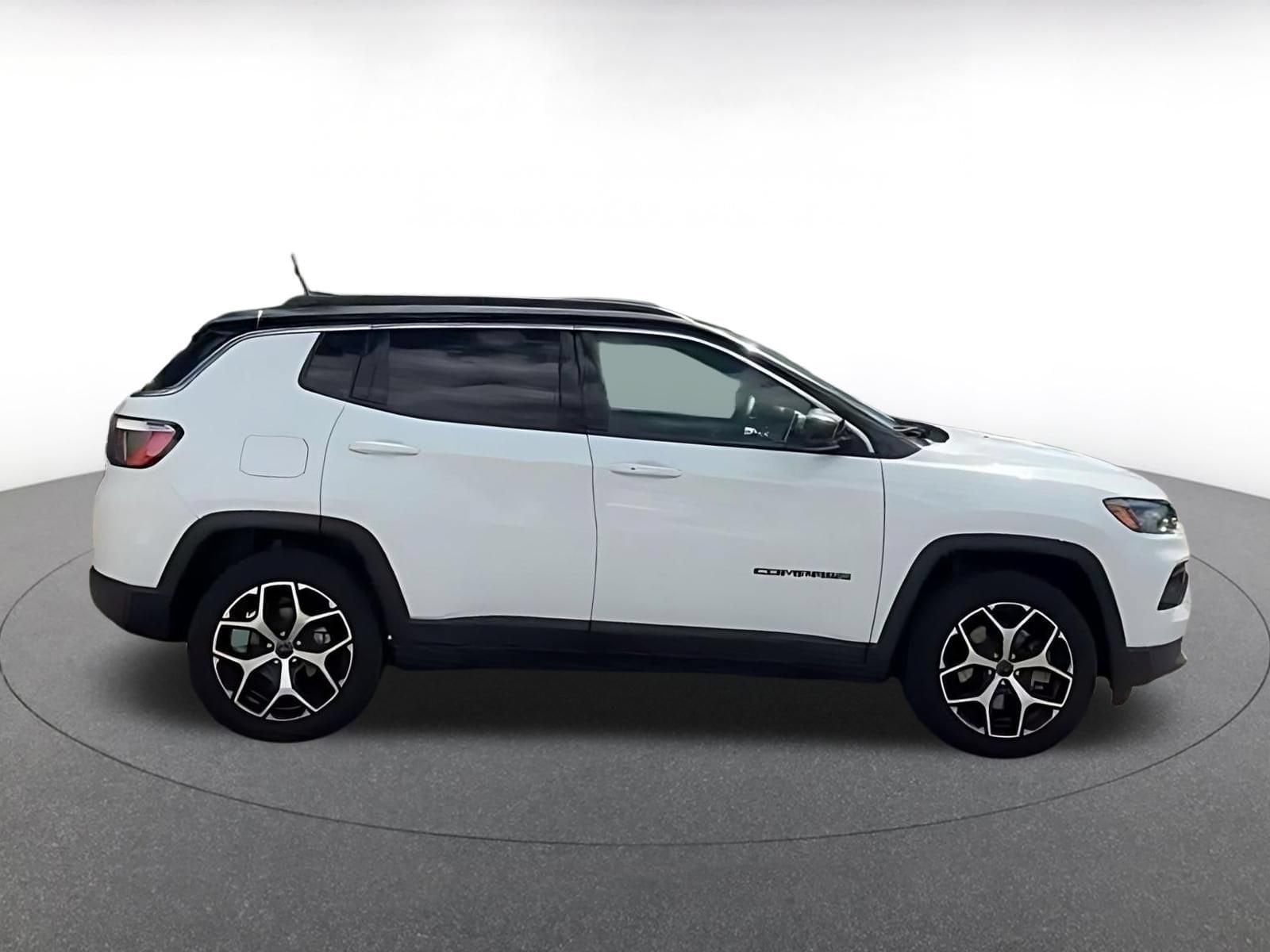 Thumbnail: 2025 Jeep Wrangler - 15