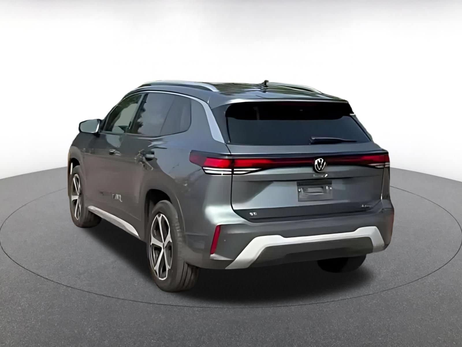 Thumbnail: 2026 Volkswagen Tiguan - 10
