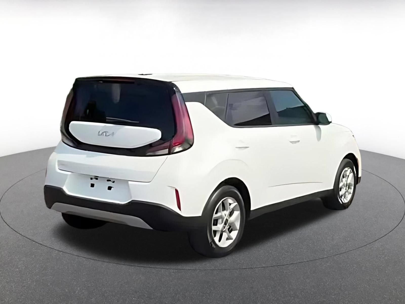 Thumbnail: 2025 Kia Soul - 11