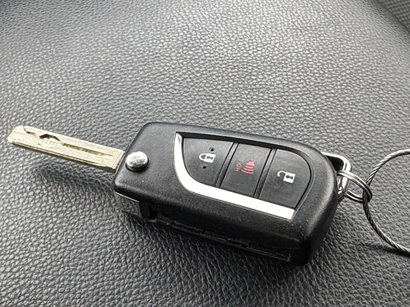 Thumbnail: 2025 Toyota RAV4 - 22