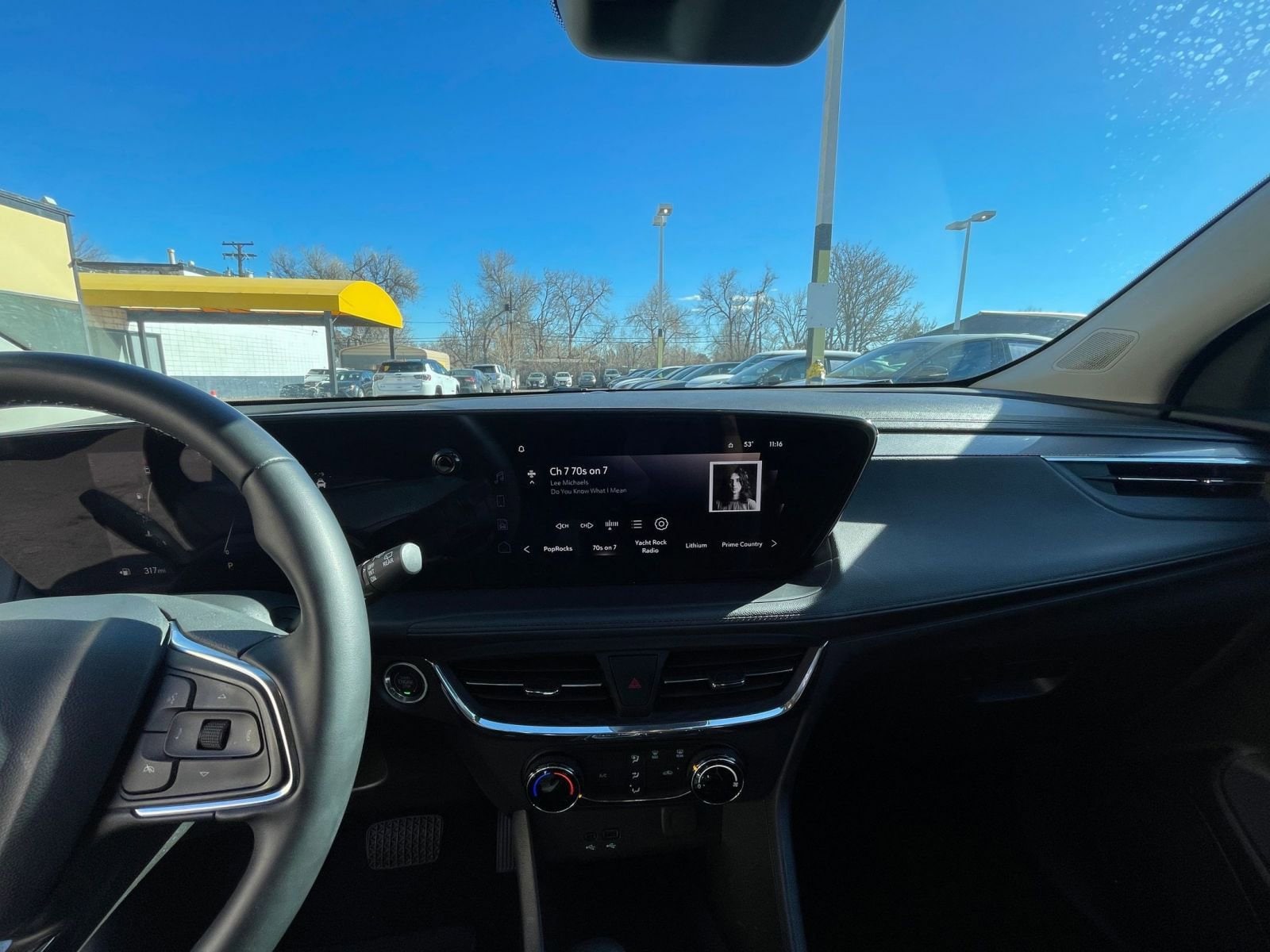 Thumbnail: 2025 Buick Encore GX - 31