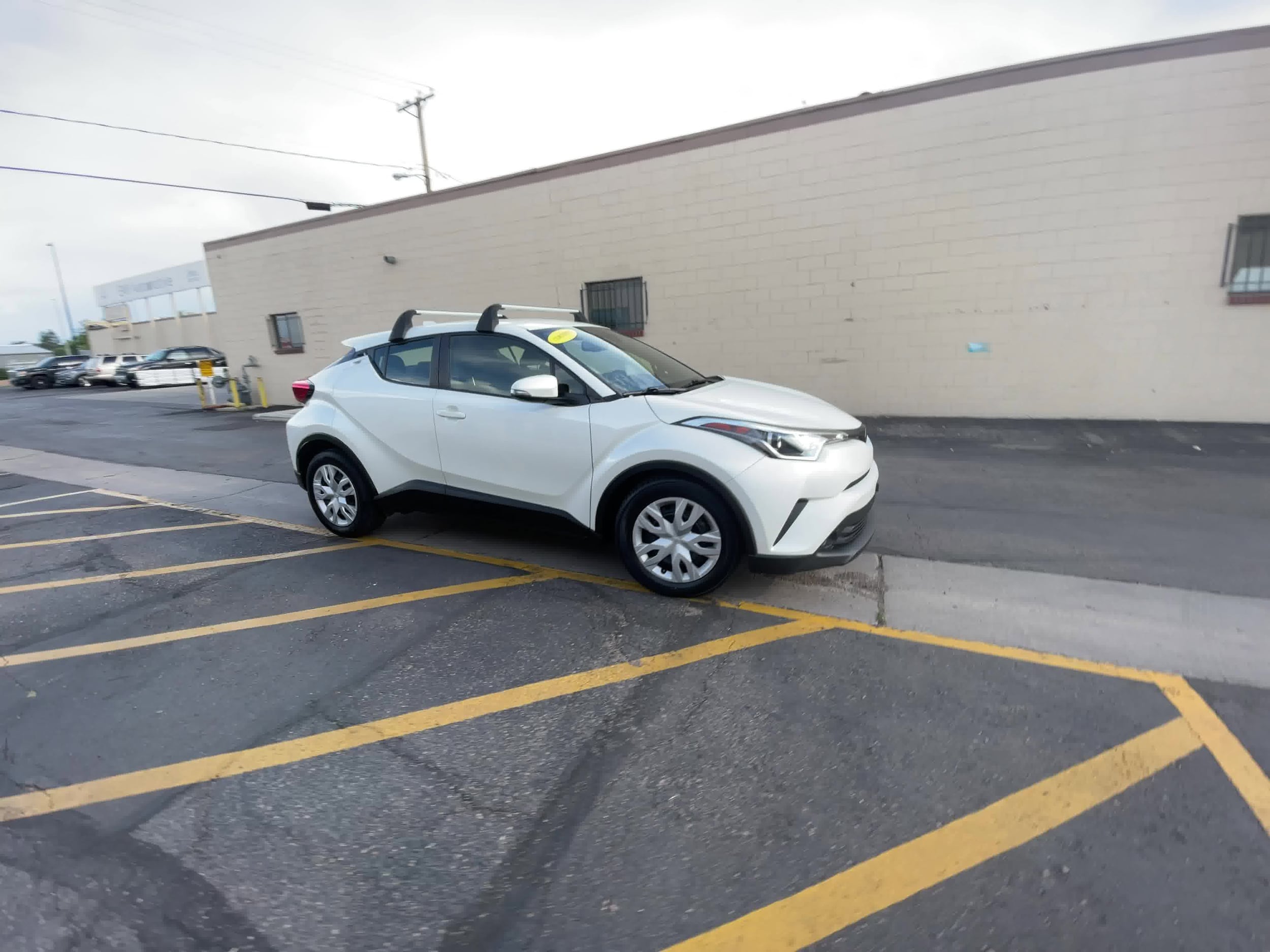 2019 Toyota C-HR LE 6