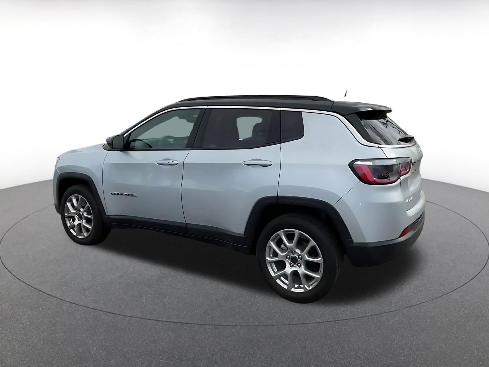 Thumbnail: 2025 Jeep Compass - 11