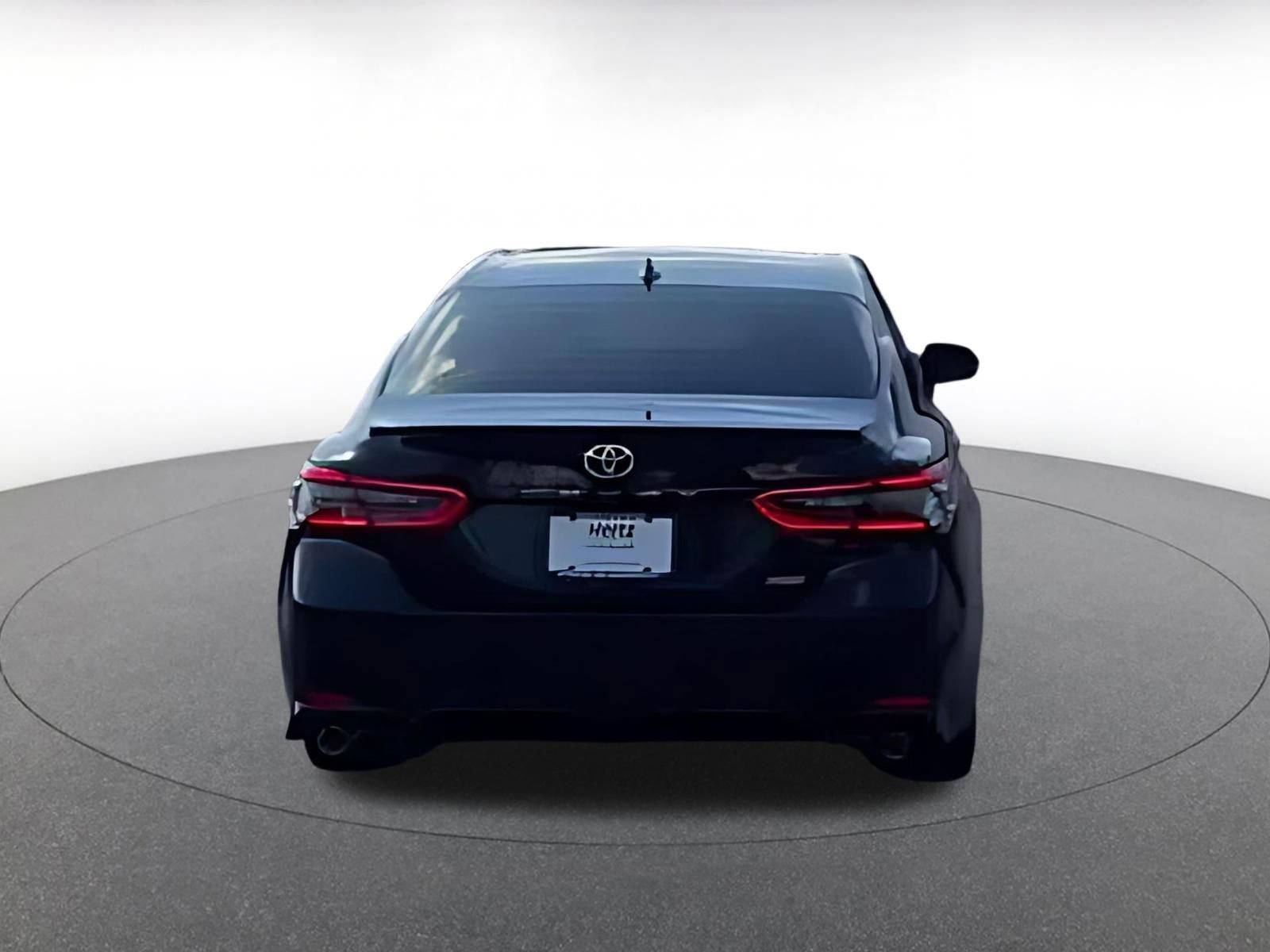 Thumbnail: 2024 Toyota Camry - 11
