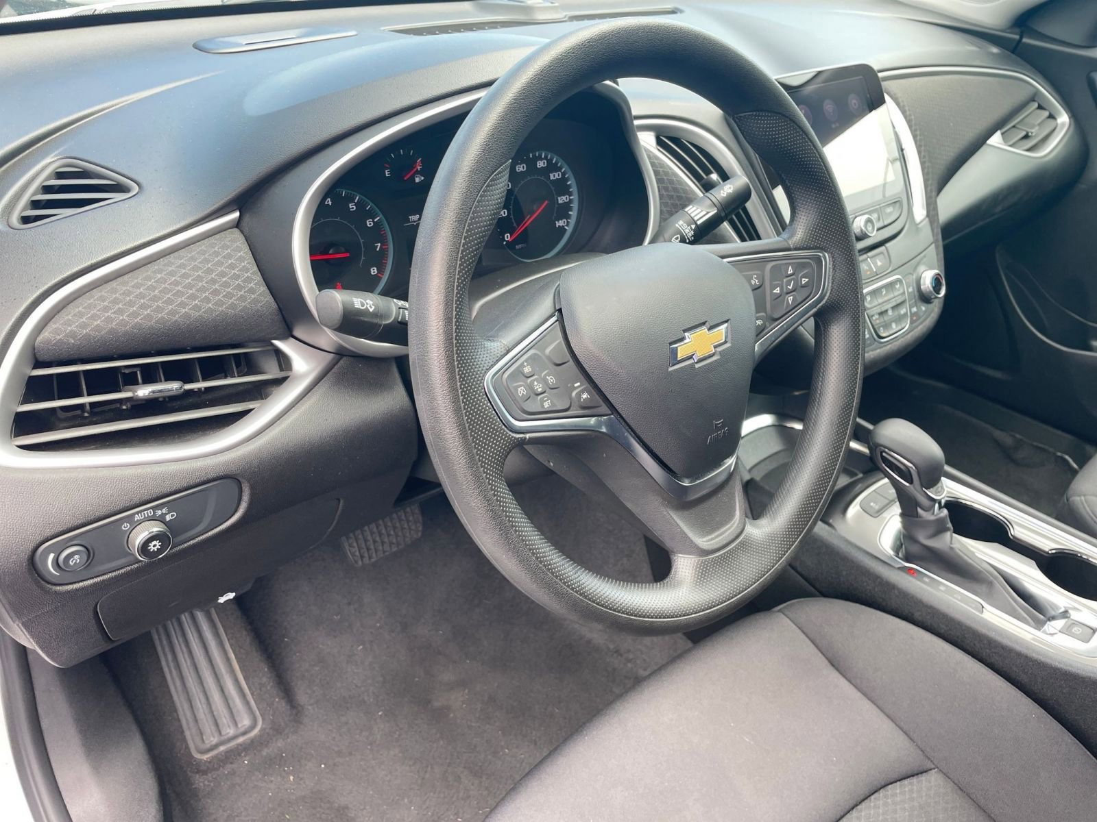 Thumbnail: 2024 Chevrolet Malibu - 34