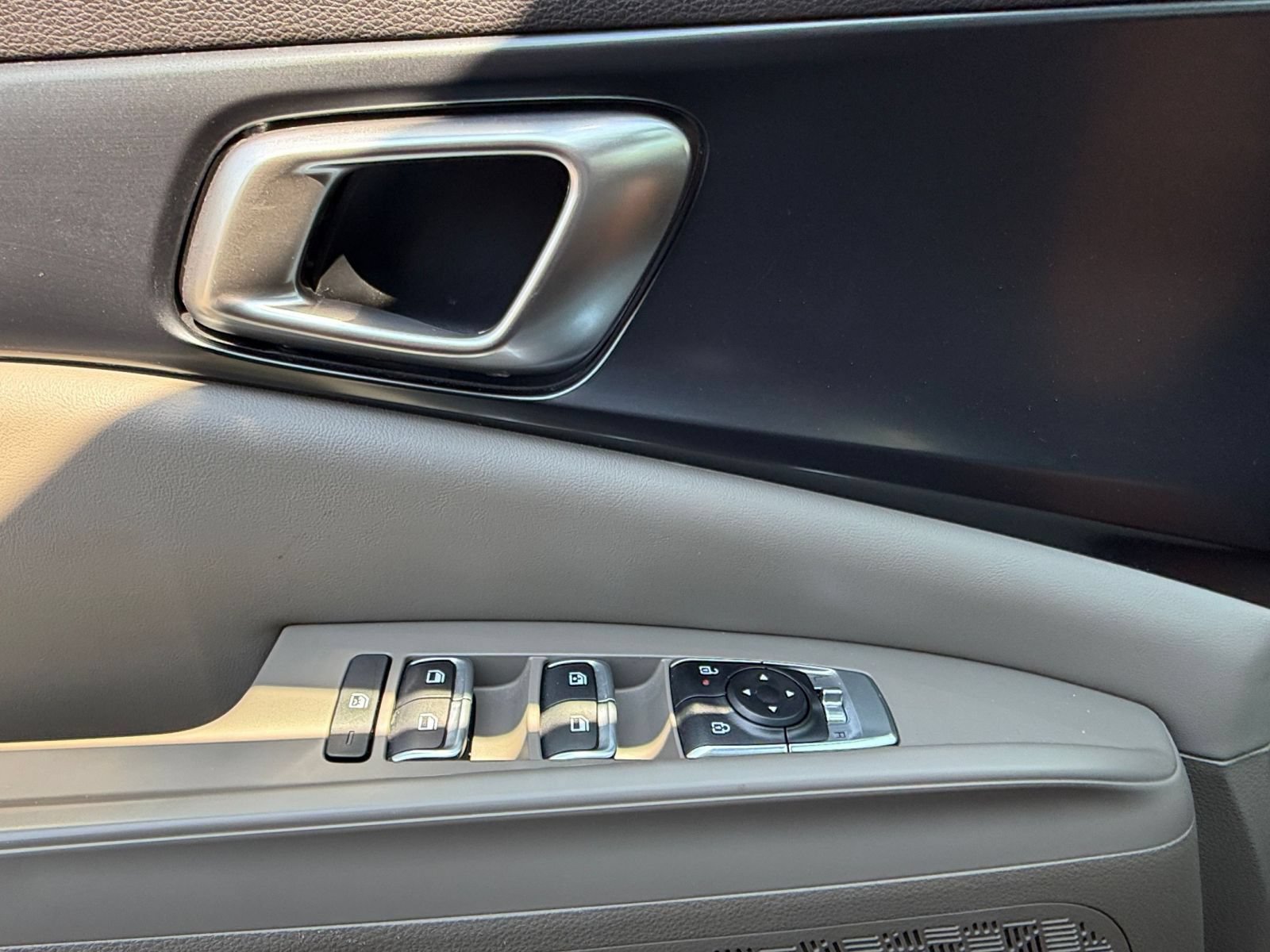 Thumbnail: 2026 Kia Carnival - 18