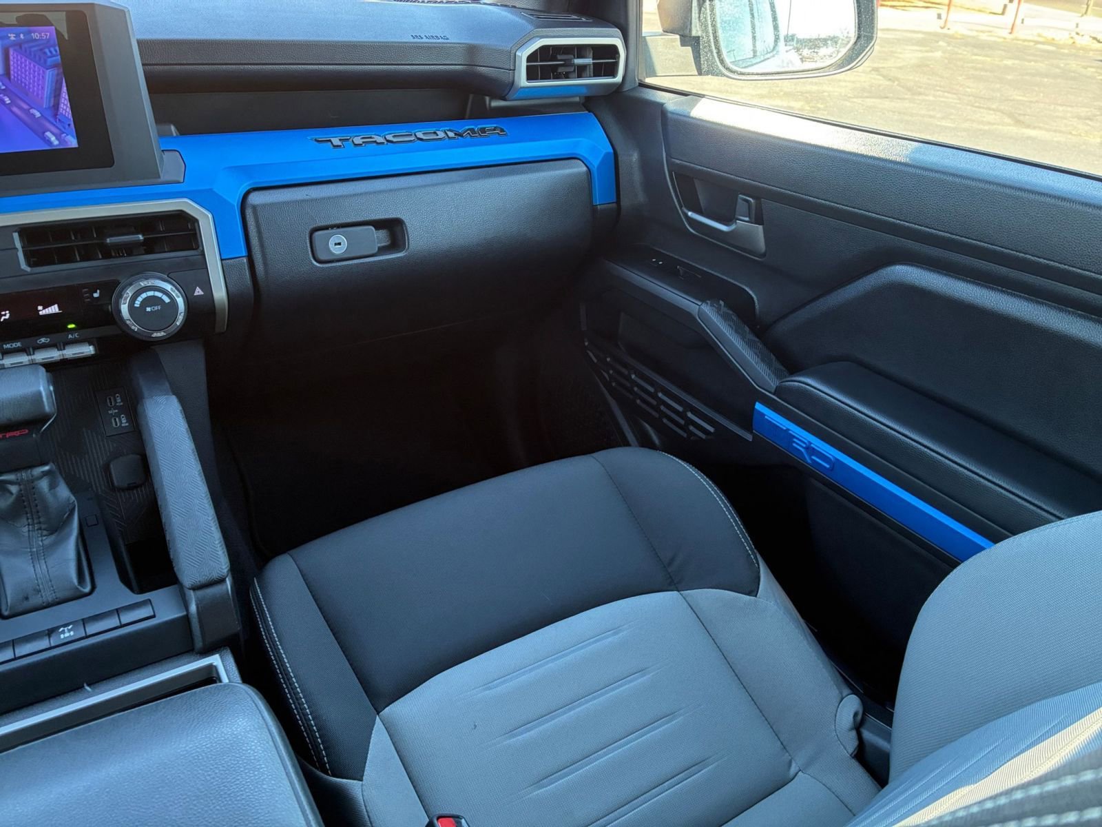 Thumbnail: 2025 Toyota Tacoma - 31