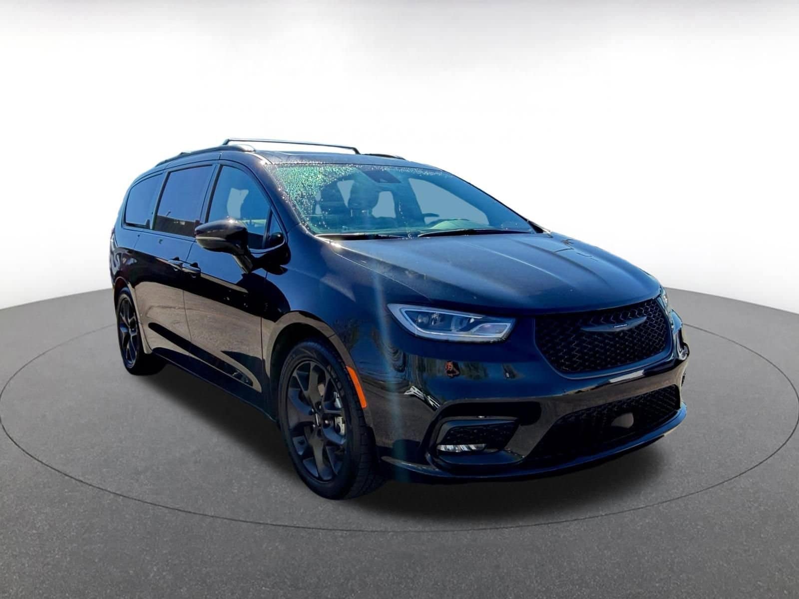 Thumbnail: 2025 Chrysler Pacifica - 1