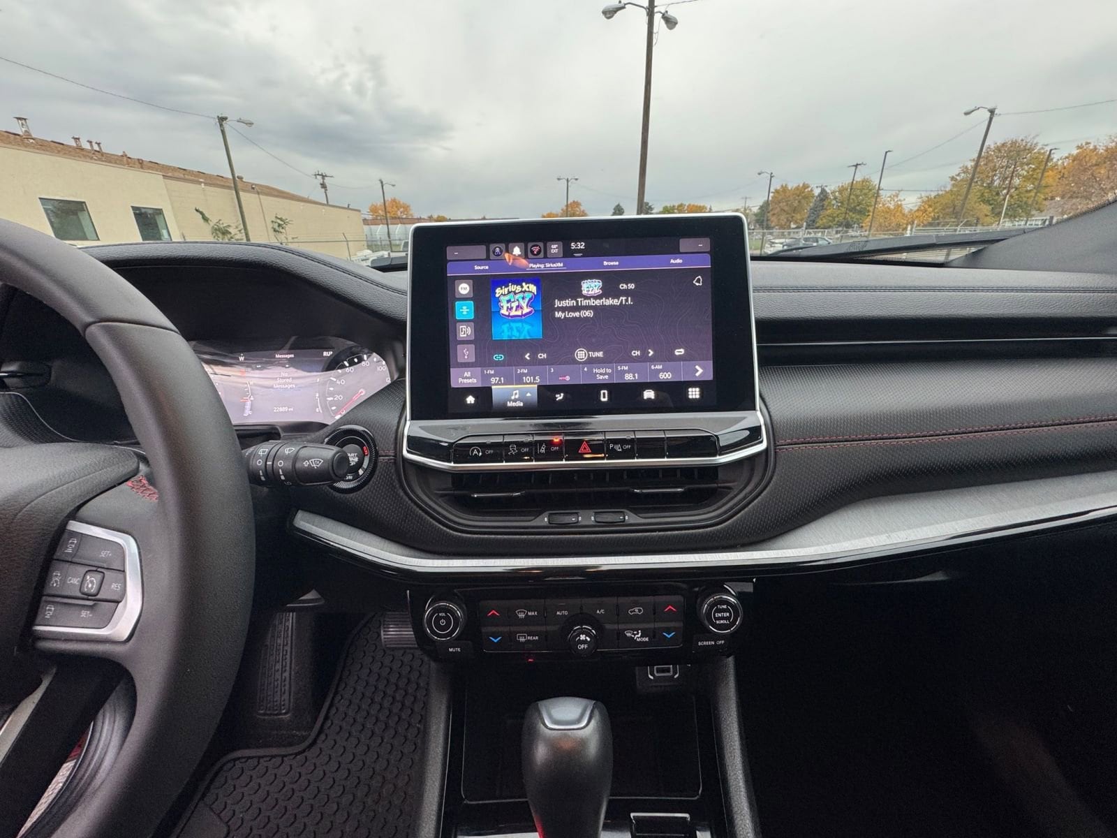 Thumbnail: 2025 Jeep Compass - 21