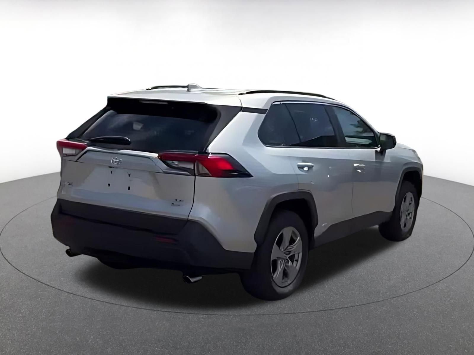 Thumbnail: 2025 Toyota RAV4 - 11