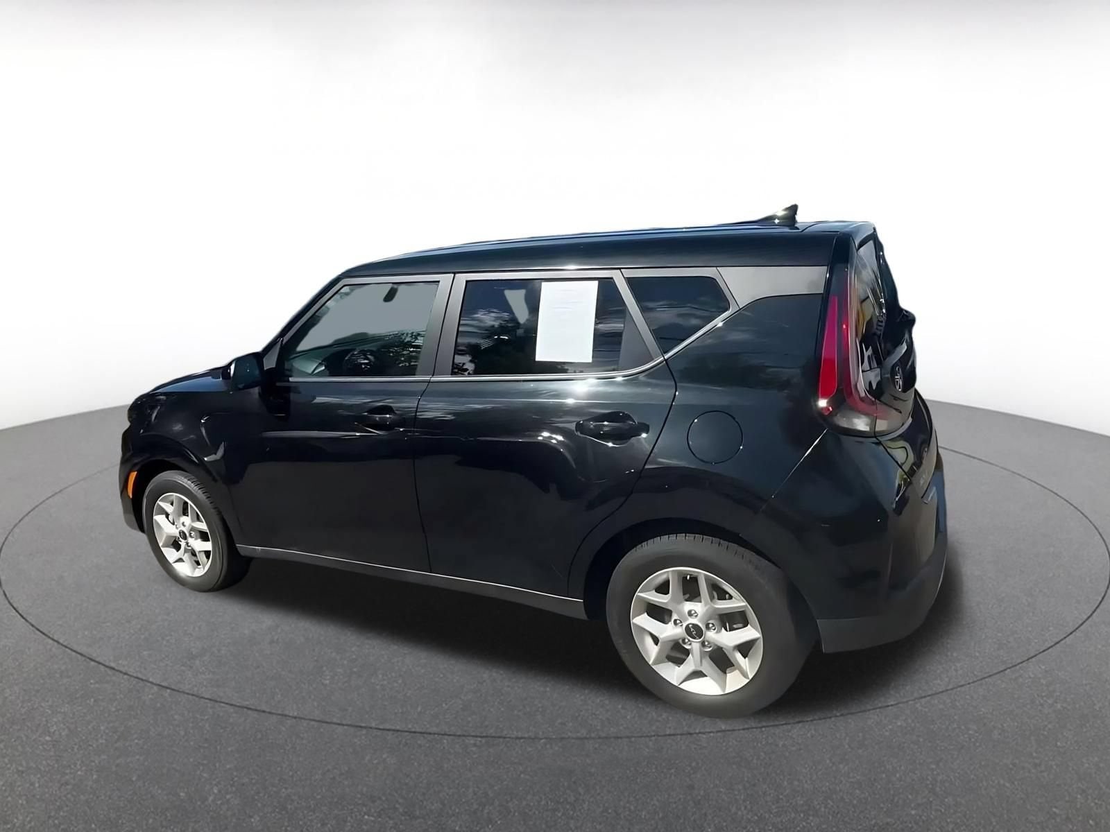 Thumbnail: 2025 Kia Soul - 10