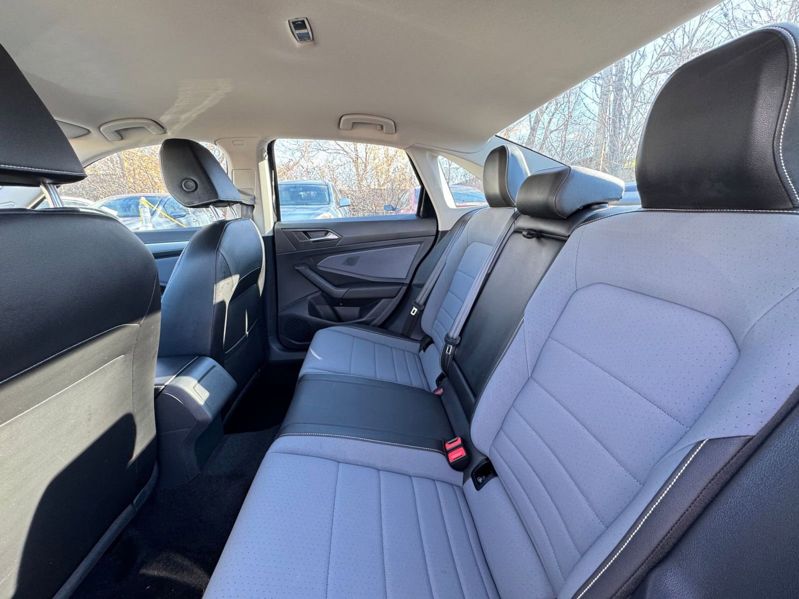 Thumbnail: 2025 Volkswagen Jetta - 24