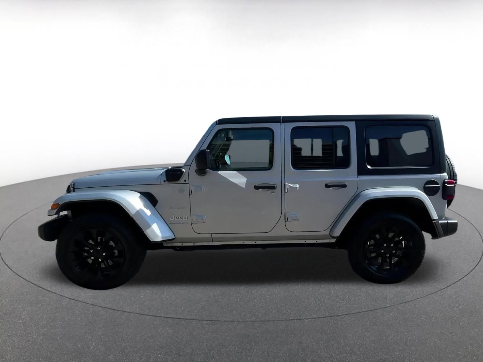 Thumbnail: 2023 Jeep Wrangler - 8