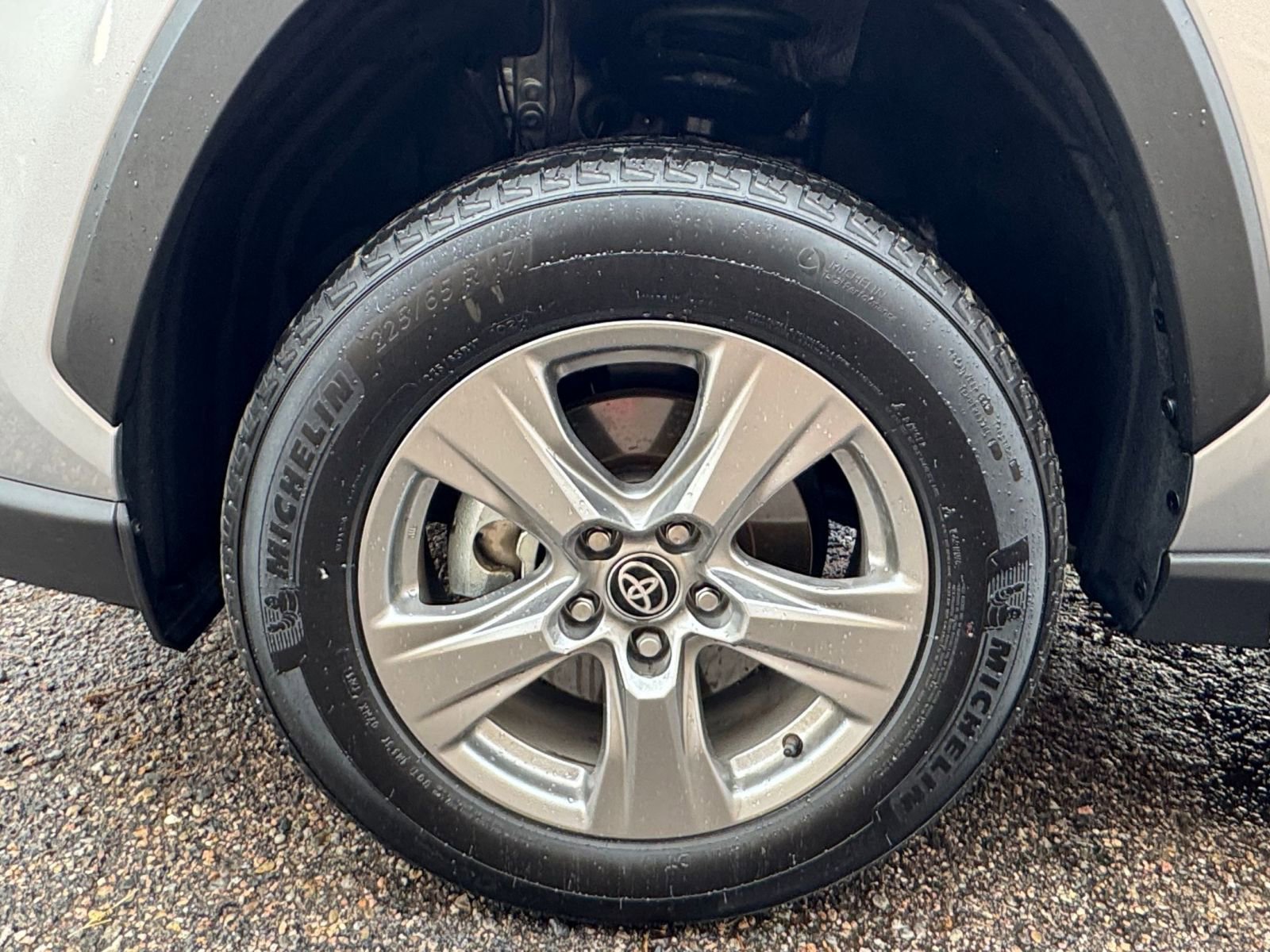 Thumbnail: 2025 Toyota RAV4 - 29