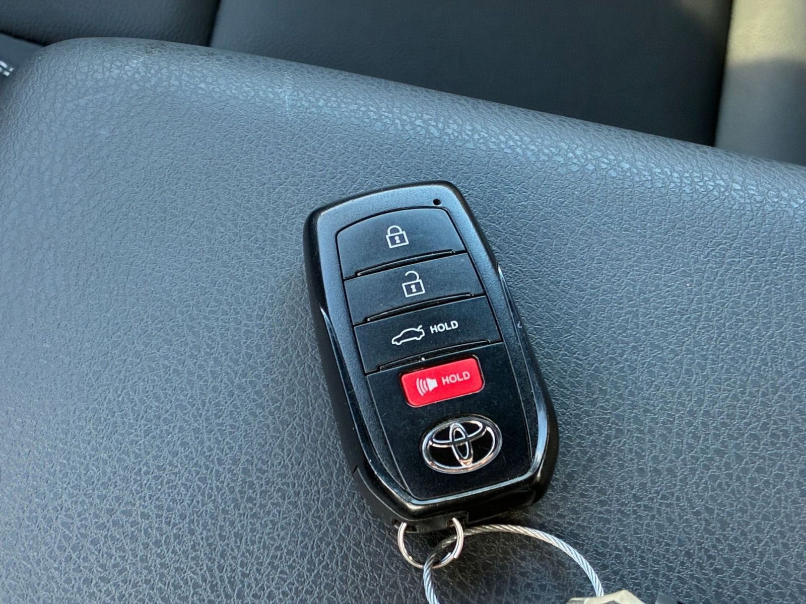 Thumbnail: 2025 Toyota Camry - 20