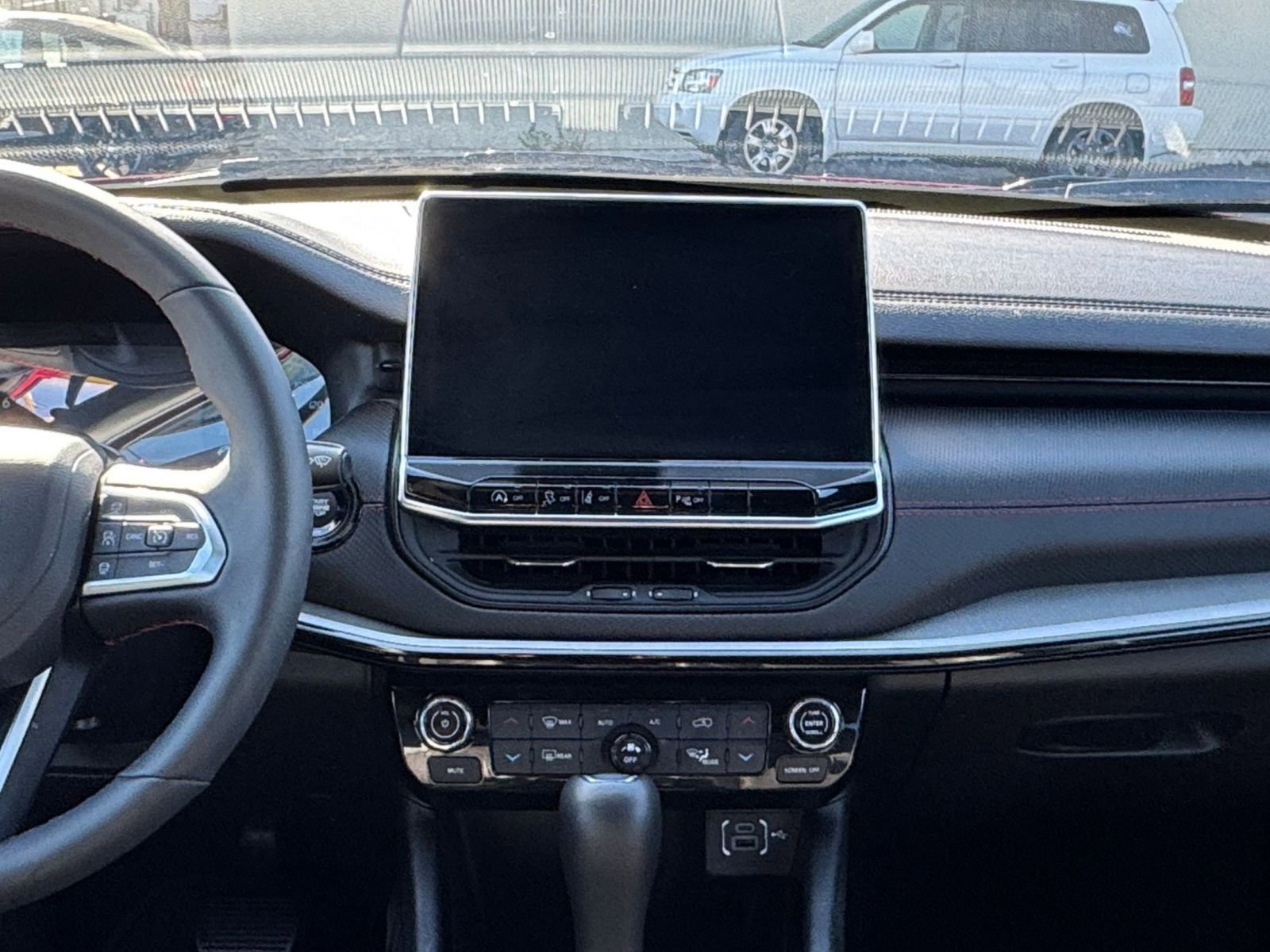 Thumbnail: 2025 Jeep Compass - 21