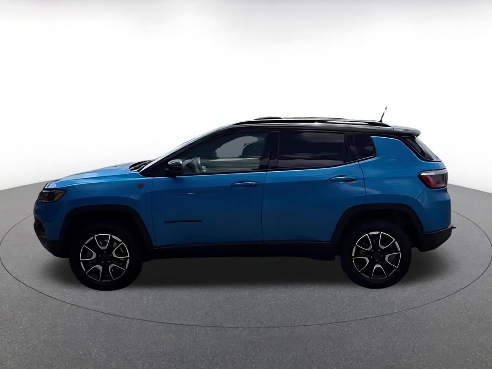 Thumbnail: 2025 Jeep Compass - 8