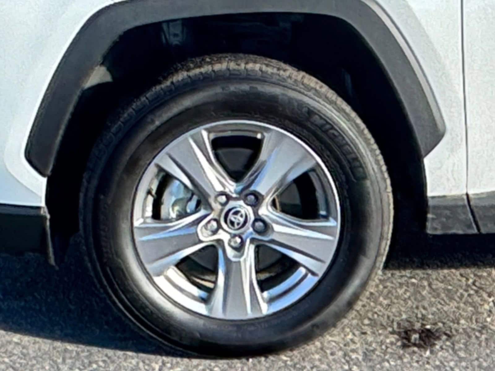 Thumbnail: 2025 Toyota RAV4 - 29