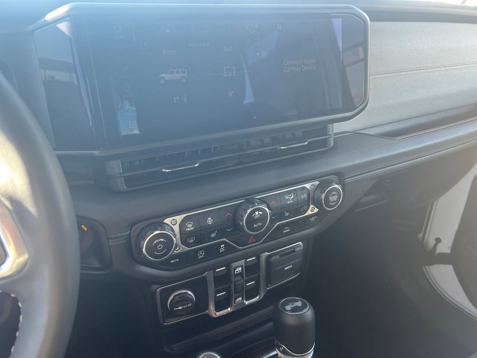 Thumbnail: 2025 Jeep Wrangler - 17