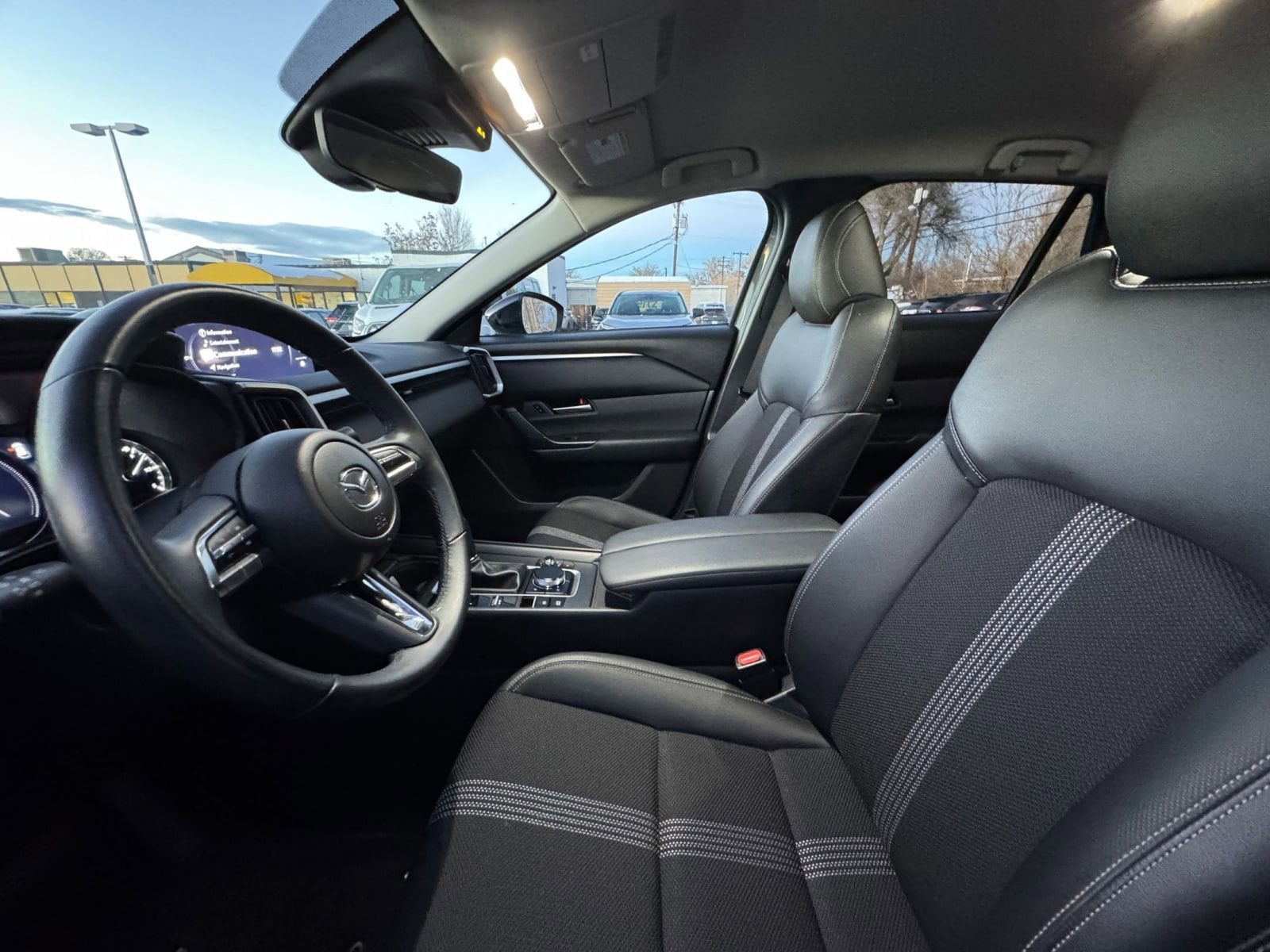 Thumbnail: 2025 Mazda CX-50 - 25