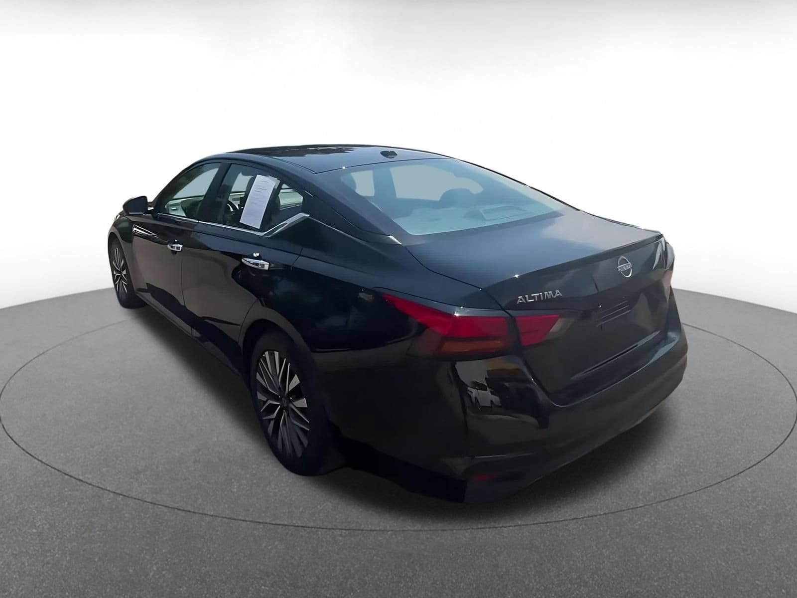 Thumbnail: 2025 Nissan Altima - 11