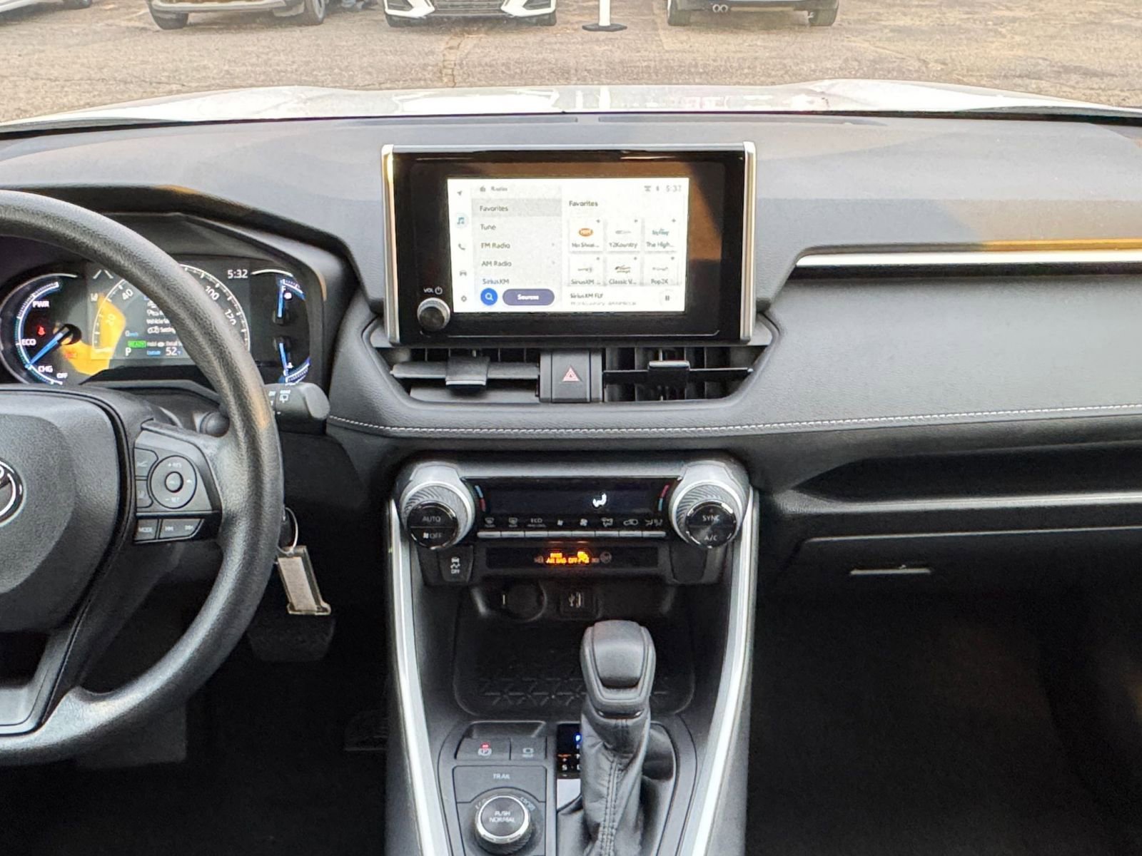 Thumbnail: 2025 Toyota RAV4 - 21