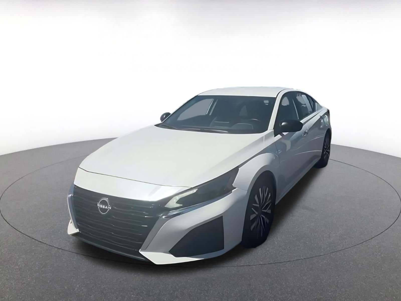 Thumbnail: 2025 Nissan Altima - 7