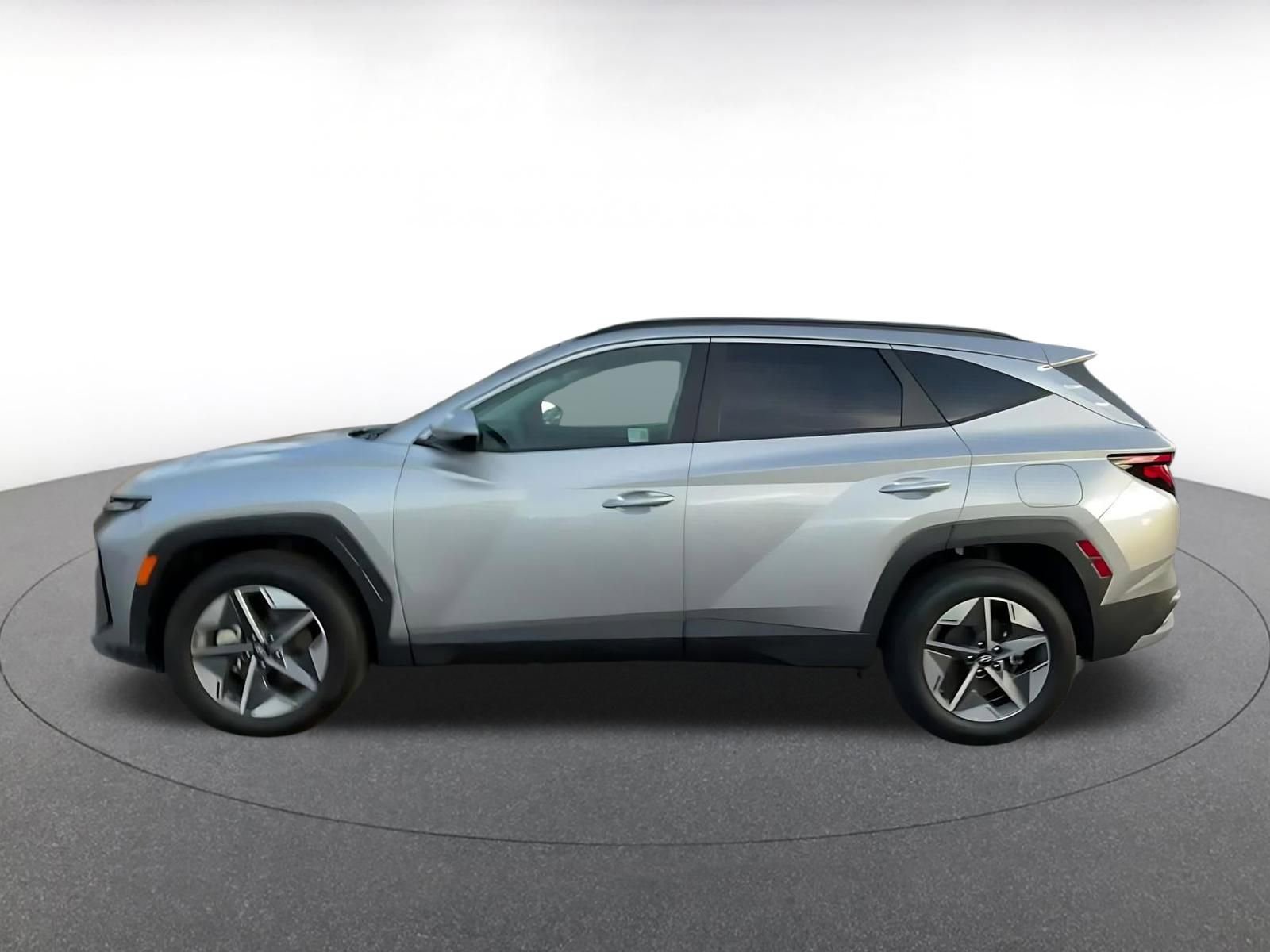 Thumbnail: 2025 Hyundai Tucson - 9