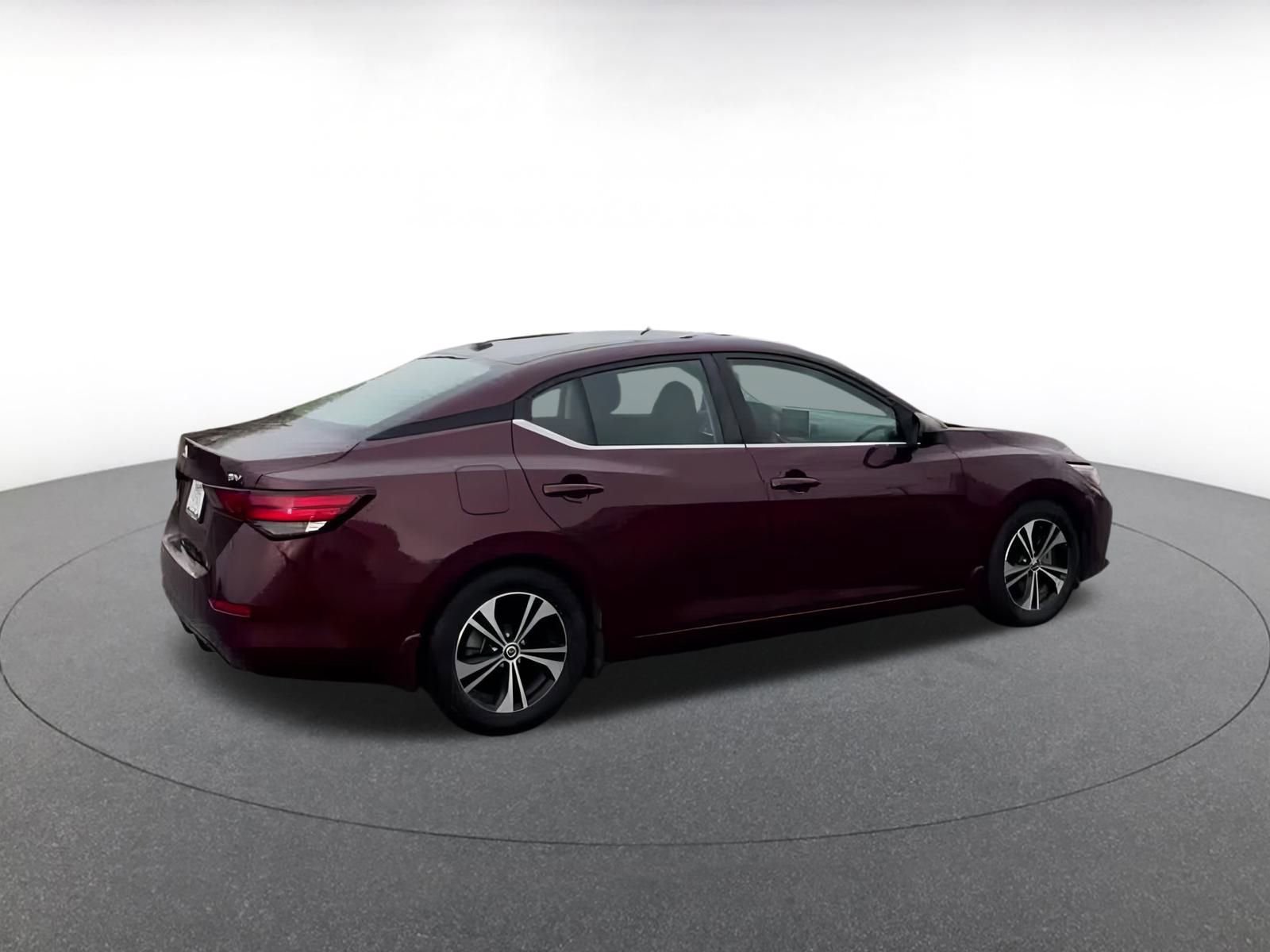 Thumbnail: 2021 Nissan Sentra - 12