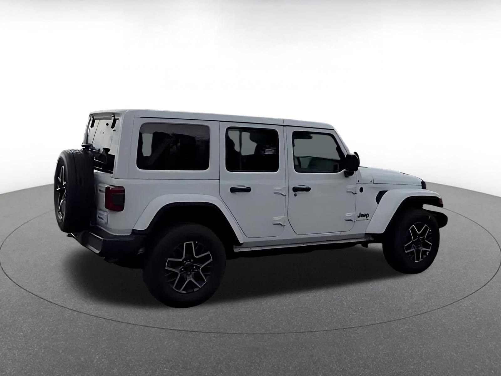 Thumbnail: 2025 Jeep Wrangler - 10