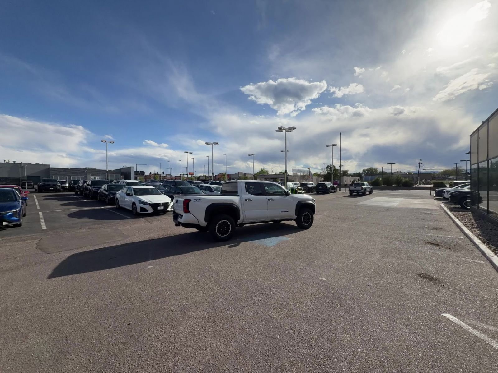 Thumbnail: 2025 Toyota Tacoma - 14