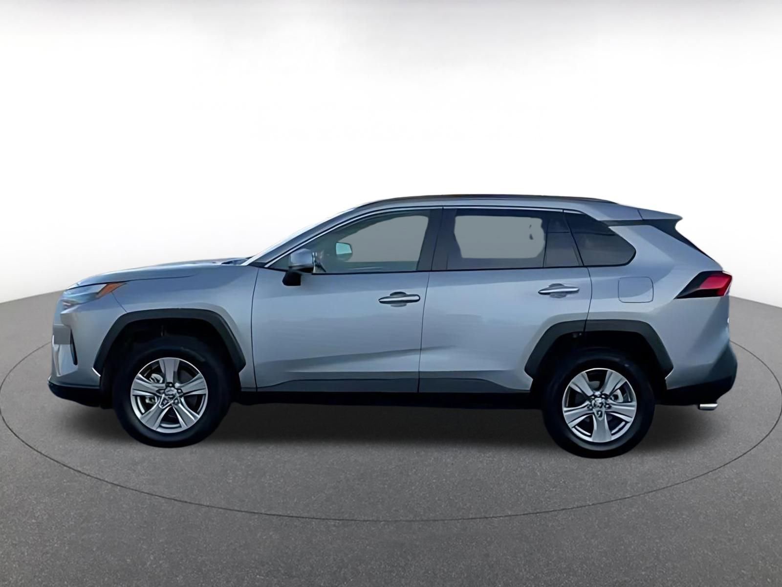 Thumbnail: 2025 Toyota RAV4 - 9