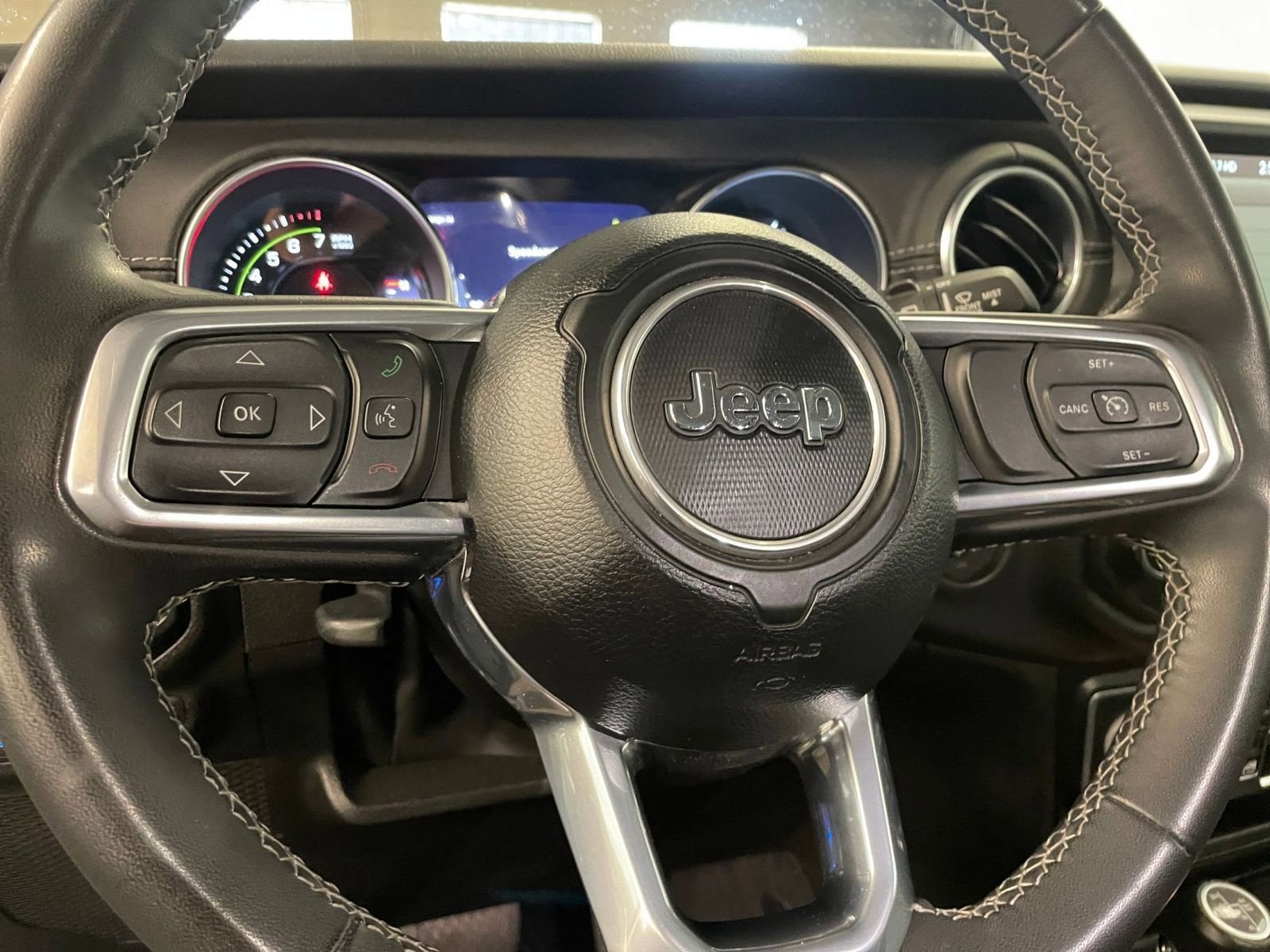 Thumbnail: 2023 Jeep Wrangler - 27