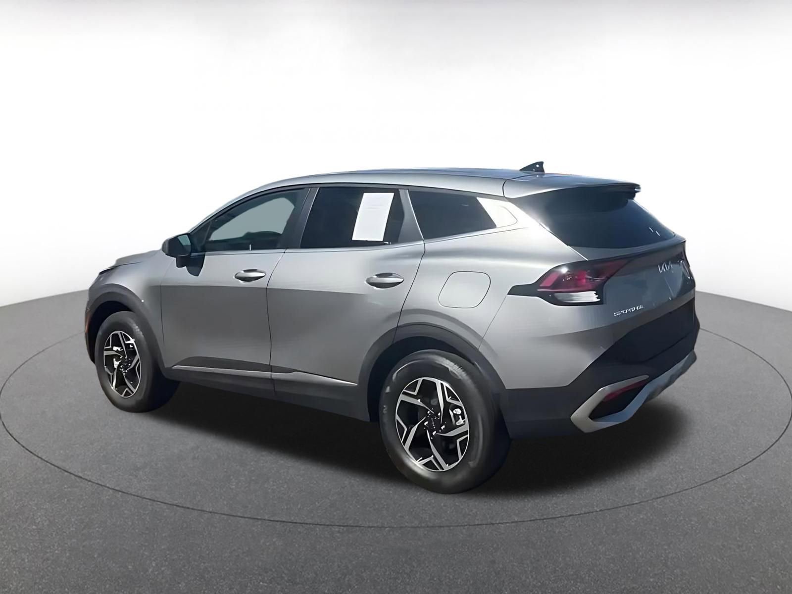 Thumbnail: 2025 Kia Sportage - 10