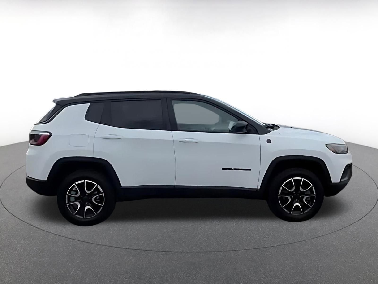 Thumbnail: 2025 Jeep Compass - 8