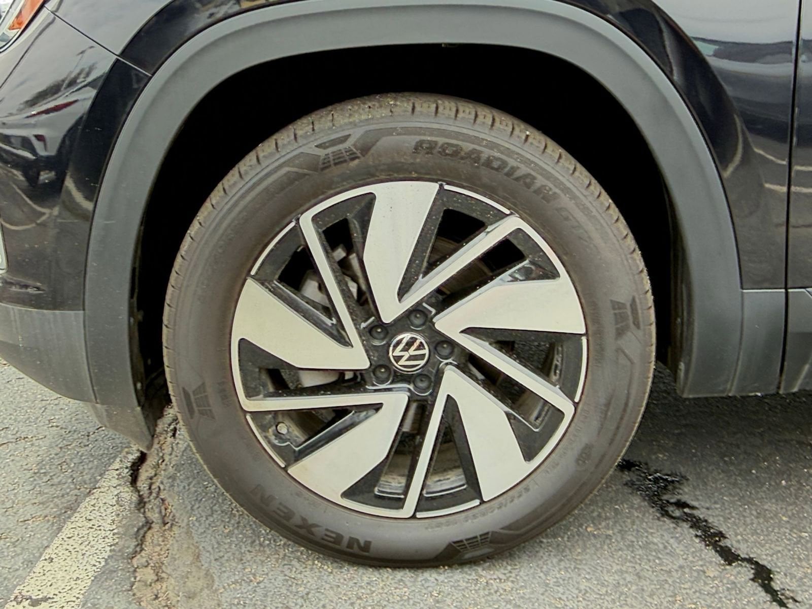 Thumbnail: 2025 Volkswagen Atlas - 32